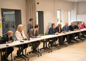 Saeimas Valsts pārvaldes un pašvaldības komisijas izbraukuma sēde Valsts zemes dienestā