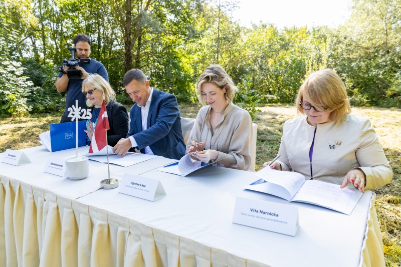 Apņemas izveidot Latvijas Nacionālā arhīva Vidzemes reģiona centru Cēsīs