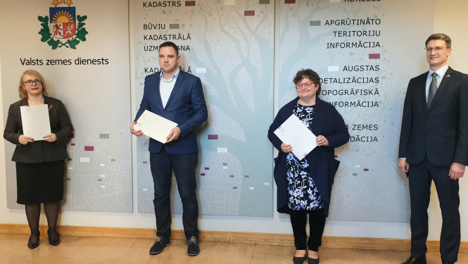 Attēls ziņai – Valsts zemes dienests, Latvijas Kartogrāfu un ģeodēzistu asociācija un Latvijas mērnieku biedrība vienojas par turpmāko sadarbību