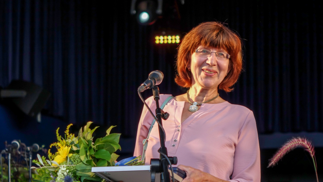 Noras Kalmanes apbalvošana