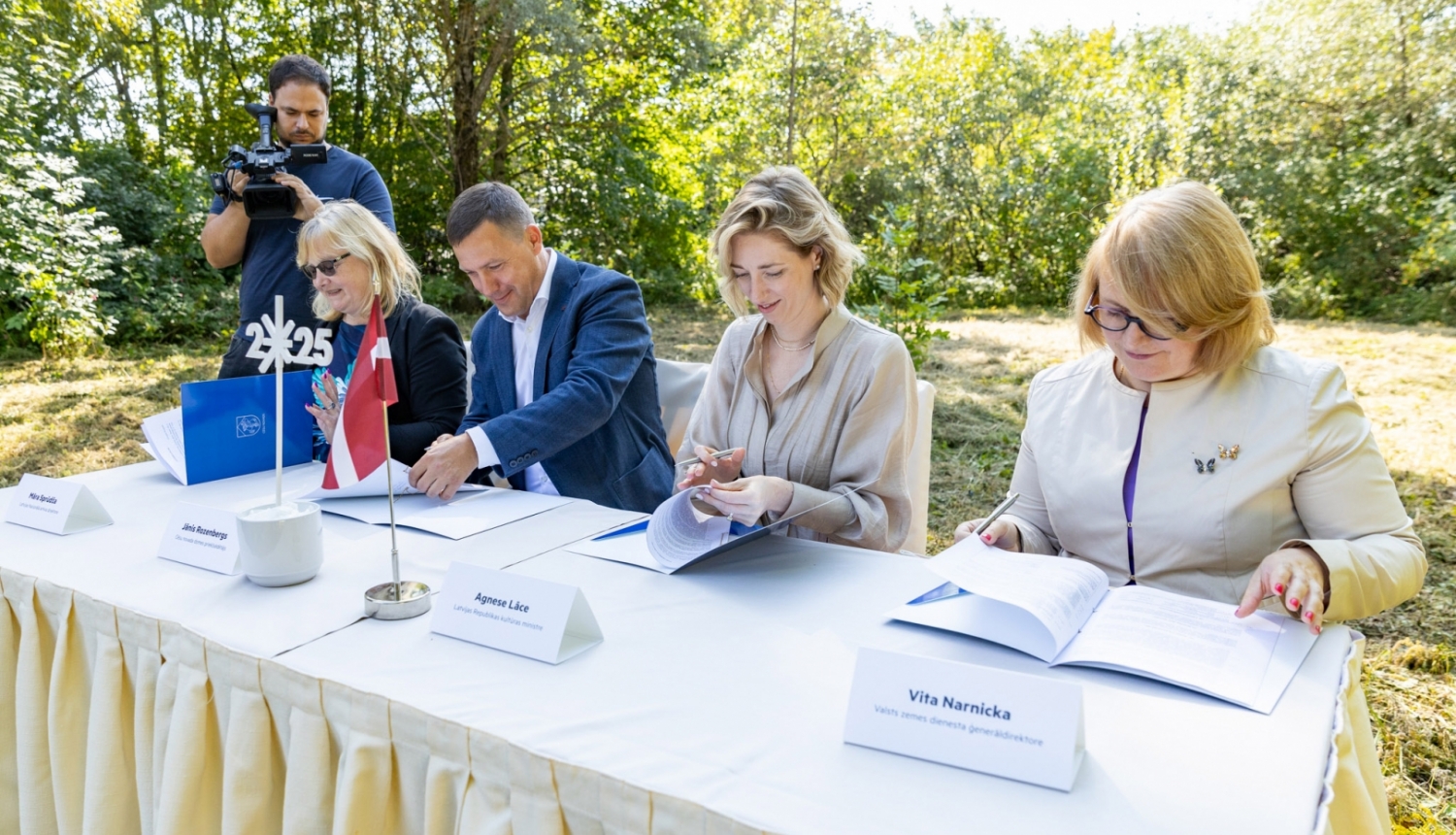Apņemas izveidot Latvijas Nacionālā arhīva Vidzemes reģiona centru Cēsīs